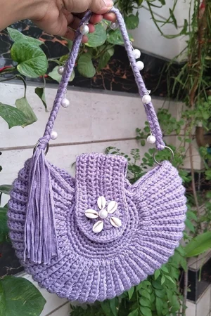 Daisy granny square bag