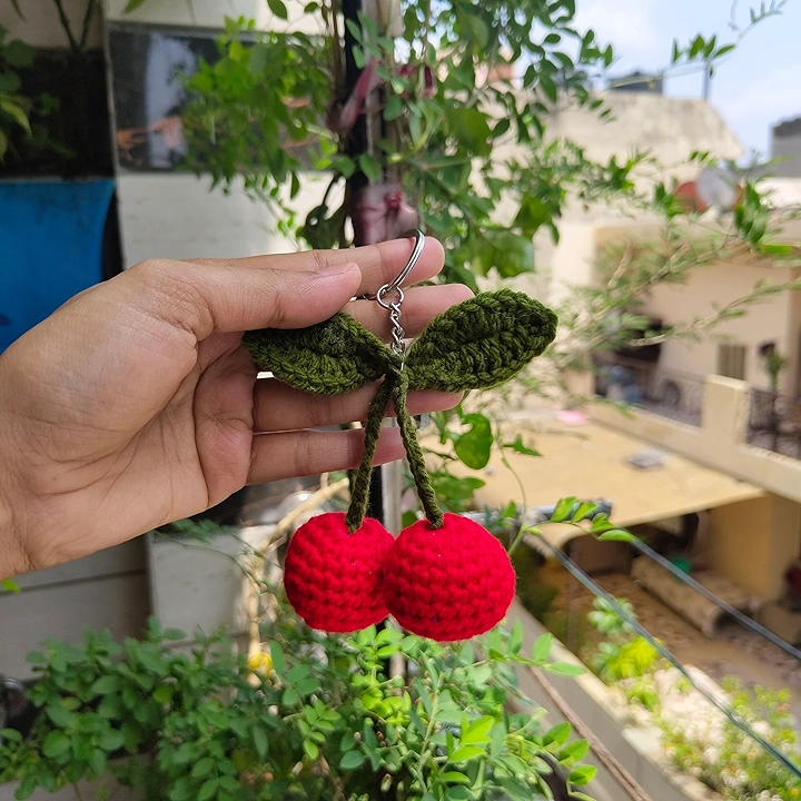 Cherry keychain - Image 4